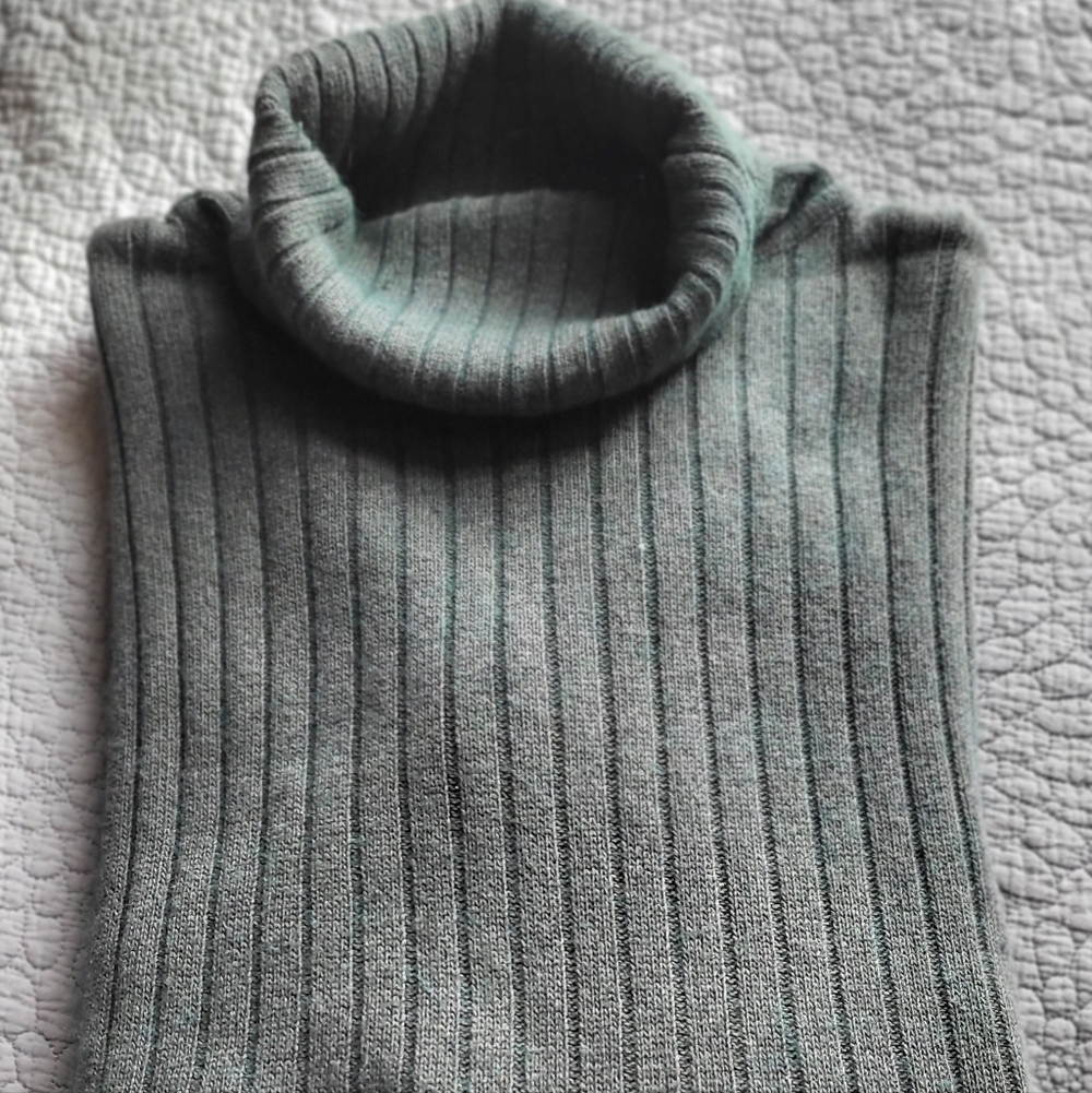 Mens Ribbed Turtleneck Sweater